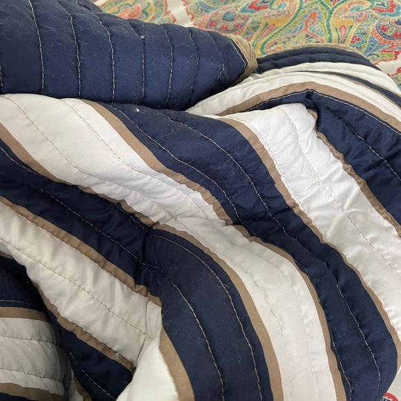 Quilt - Picture 3 of 6